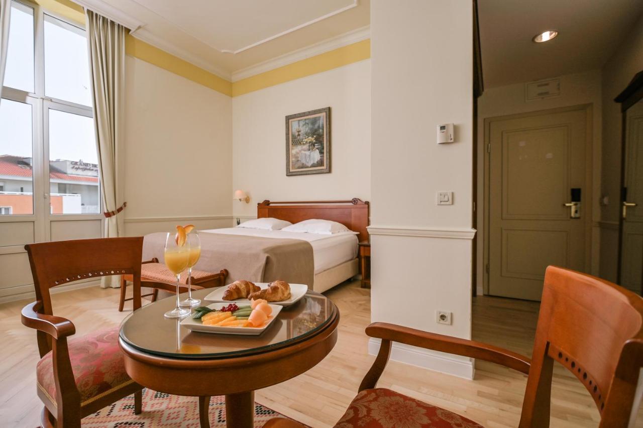 Hotel Continental 奥帕提亚 外观 照片